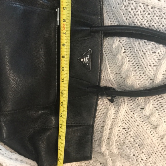 Authentic Prada black bag - selling ASAP - Picture 4 of 5